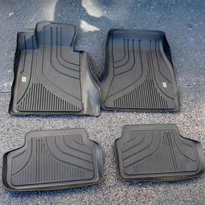 BMW five series car winter mats never used black four pieces